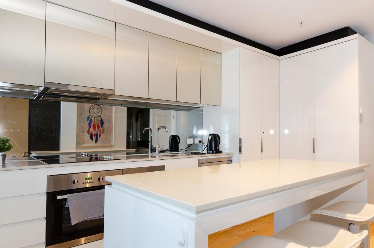 2Br Cbd Pad, City Views, Free Parking, Pool, Gym Melbourne Buitenkant foto